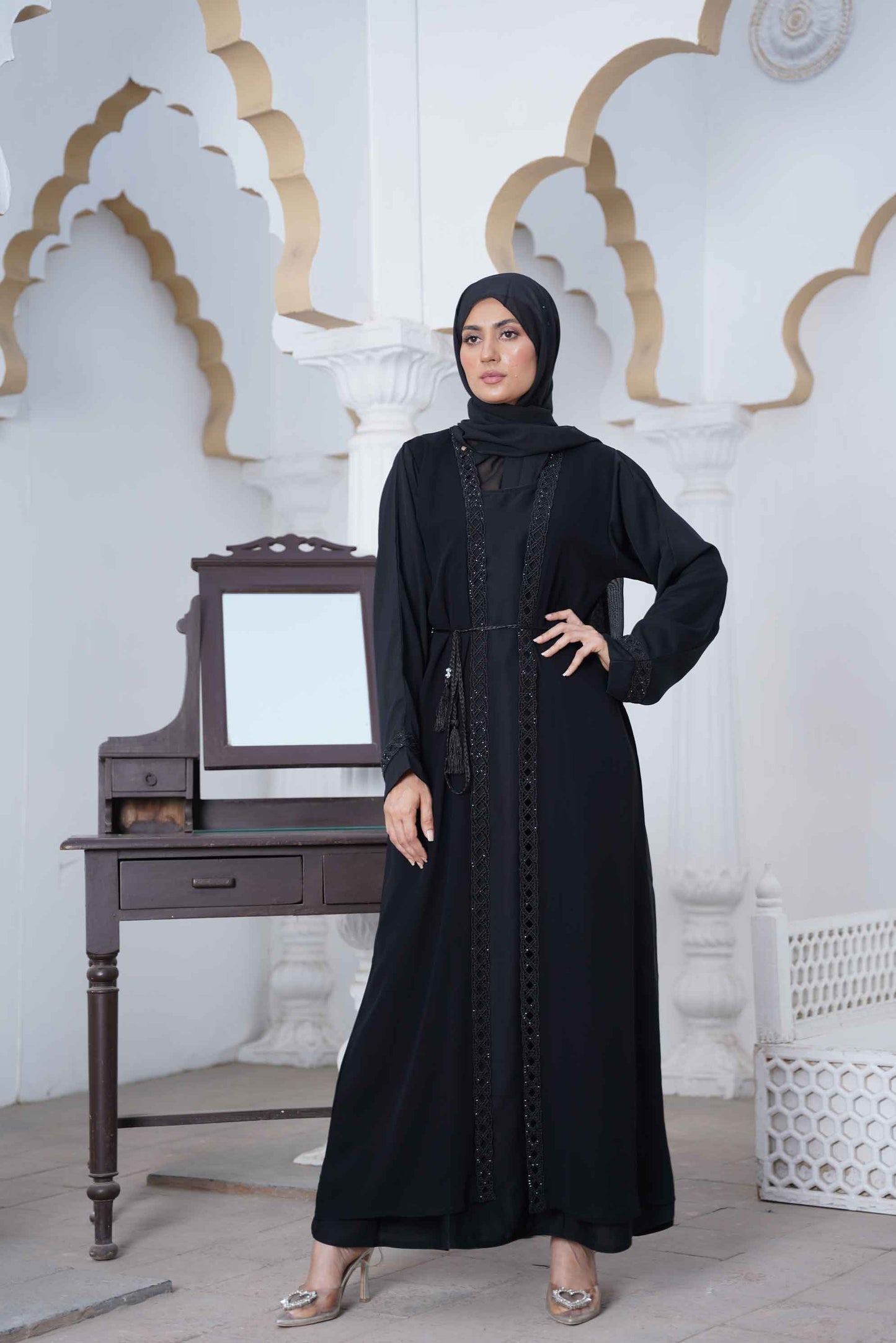Noir Elegance Abaya