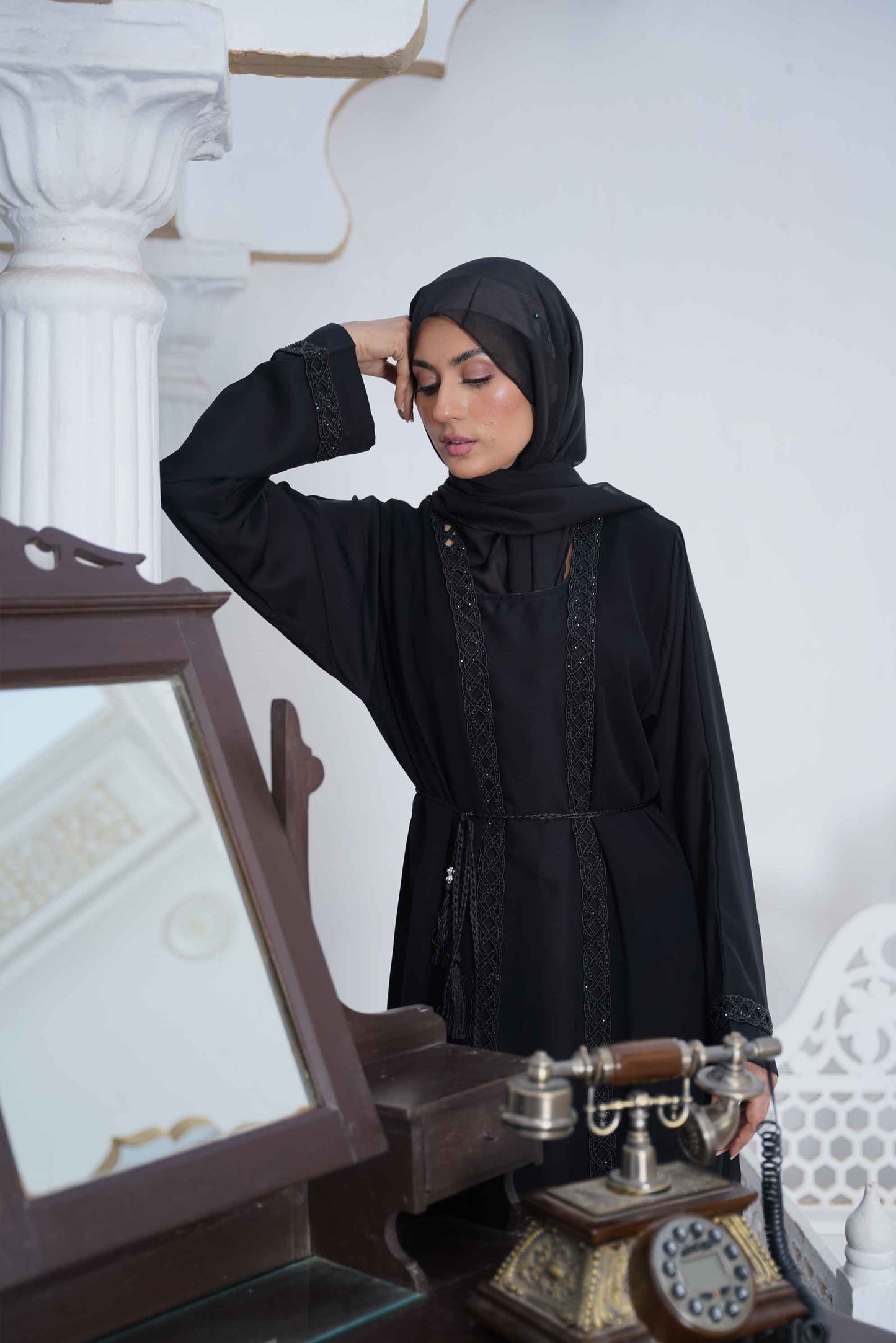 Noir Elegance Abaya
